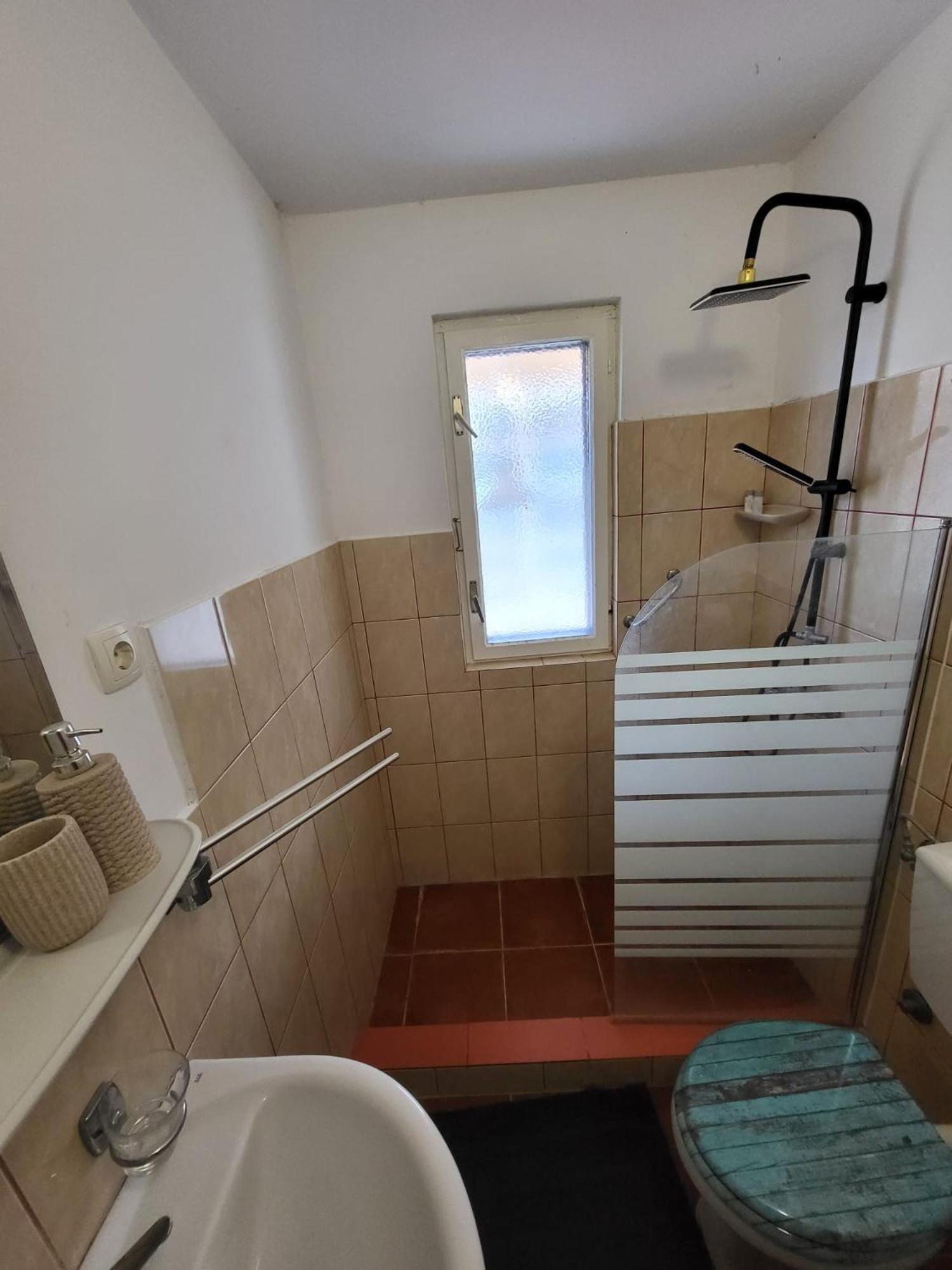 Apartment Bunjo'S Beach House 特罗吉尔 外观 照片