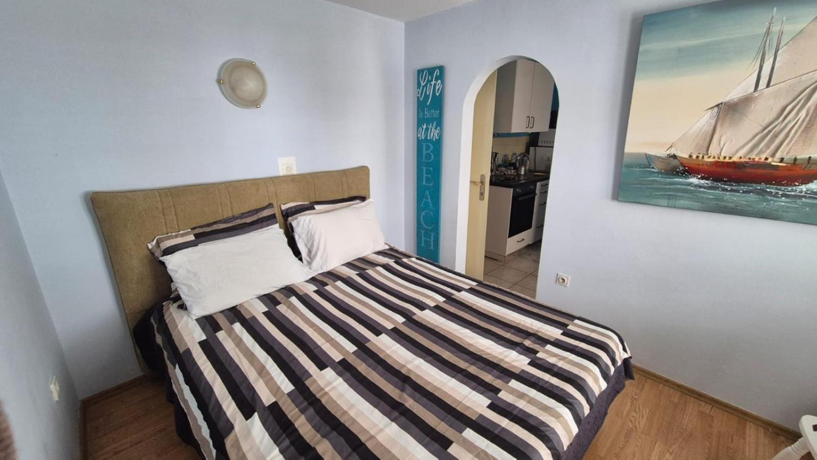 Apartment Bunjo'S Beach House 特罗吉尔 外观 照片