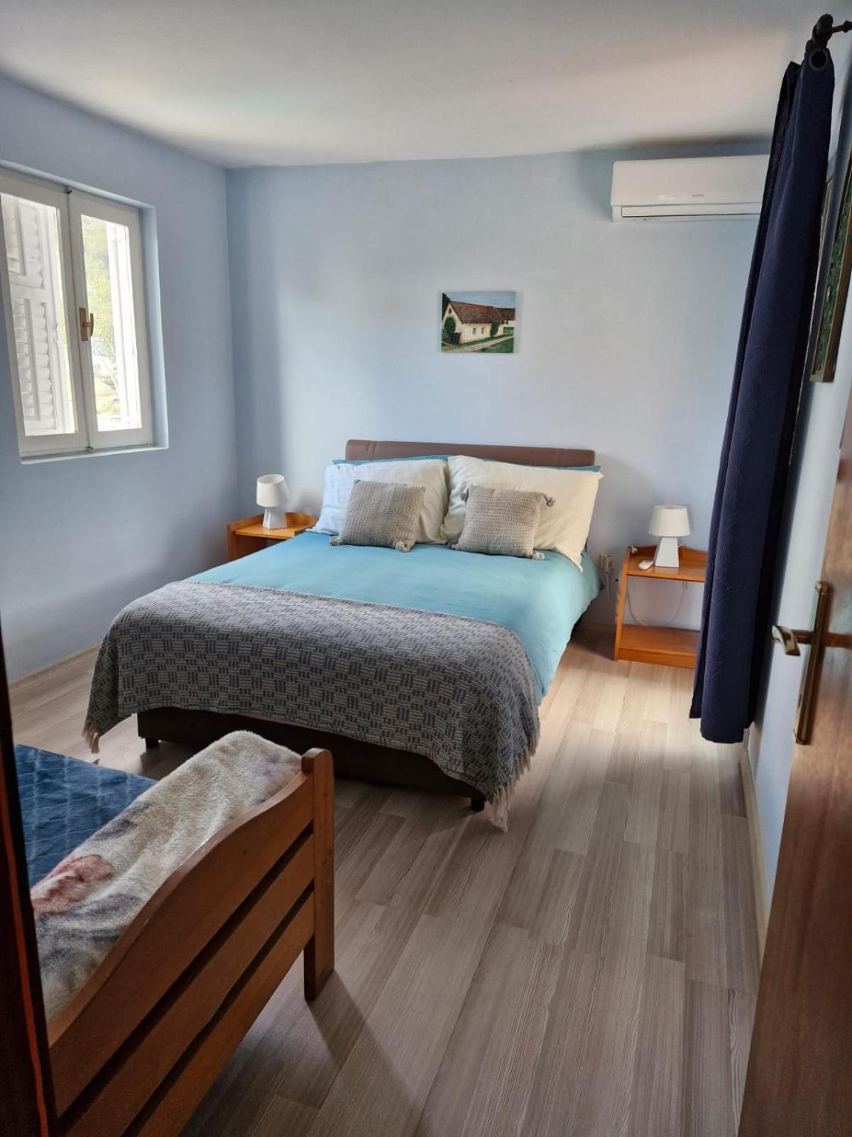 Apartment Bunjo'S Beach House 特罗吉尔 外观 照片